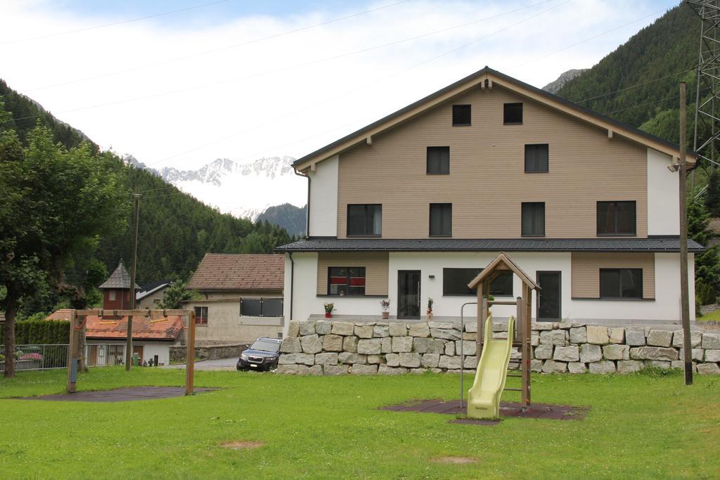 Haus Steiner Apartment Goschenen Exterior photo